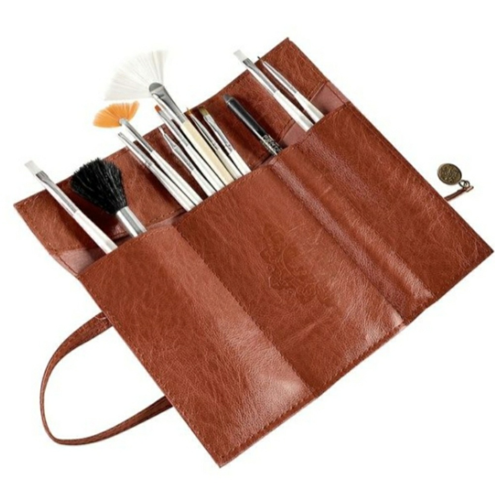 NEW Leather Cute Tri Fold Cosmetic Brush Holder - Picture 1 of 5